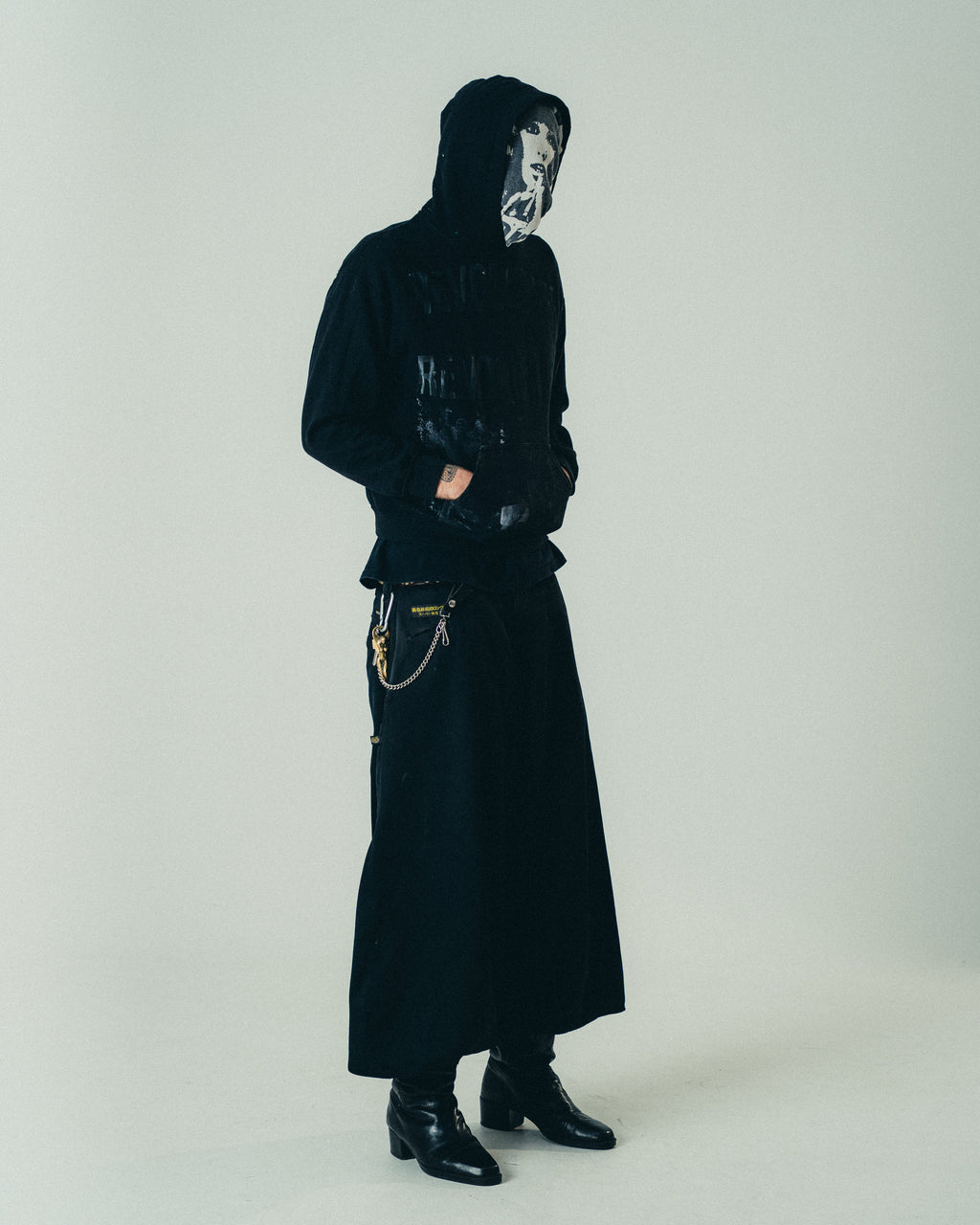 MONO BLACK REVOLUTION HOODIE