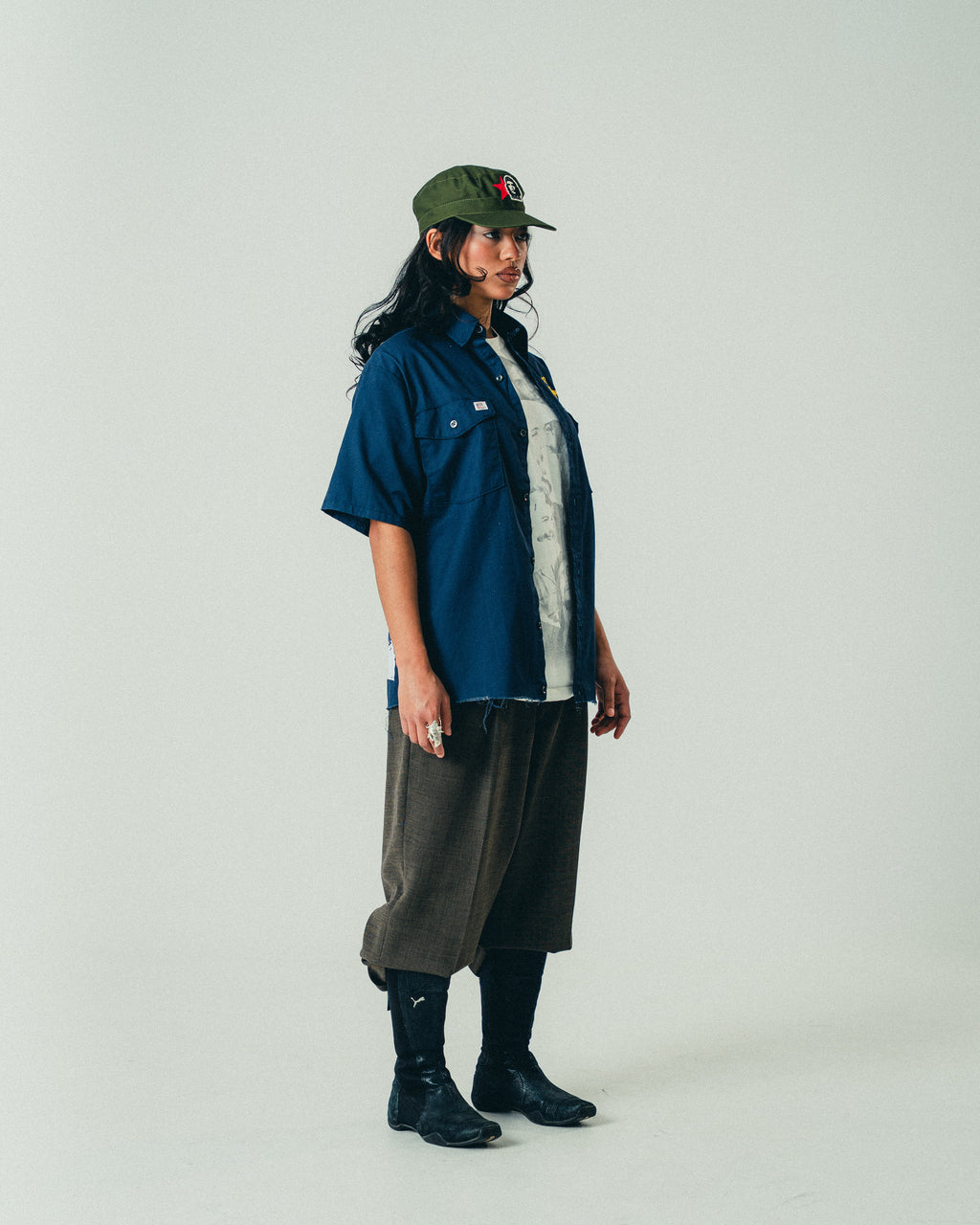 BB REVOLUTION BUTTON UP