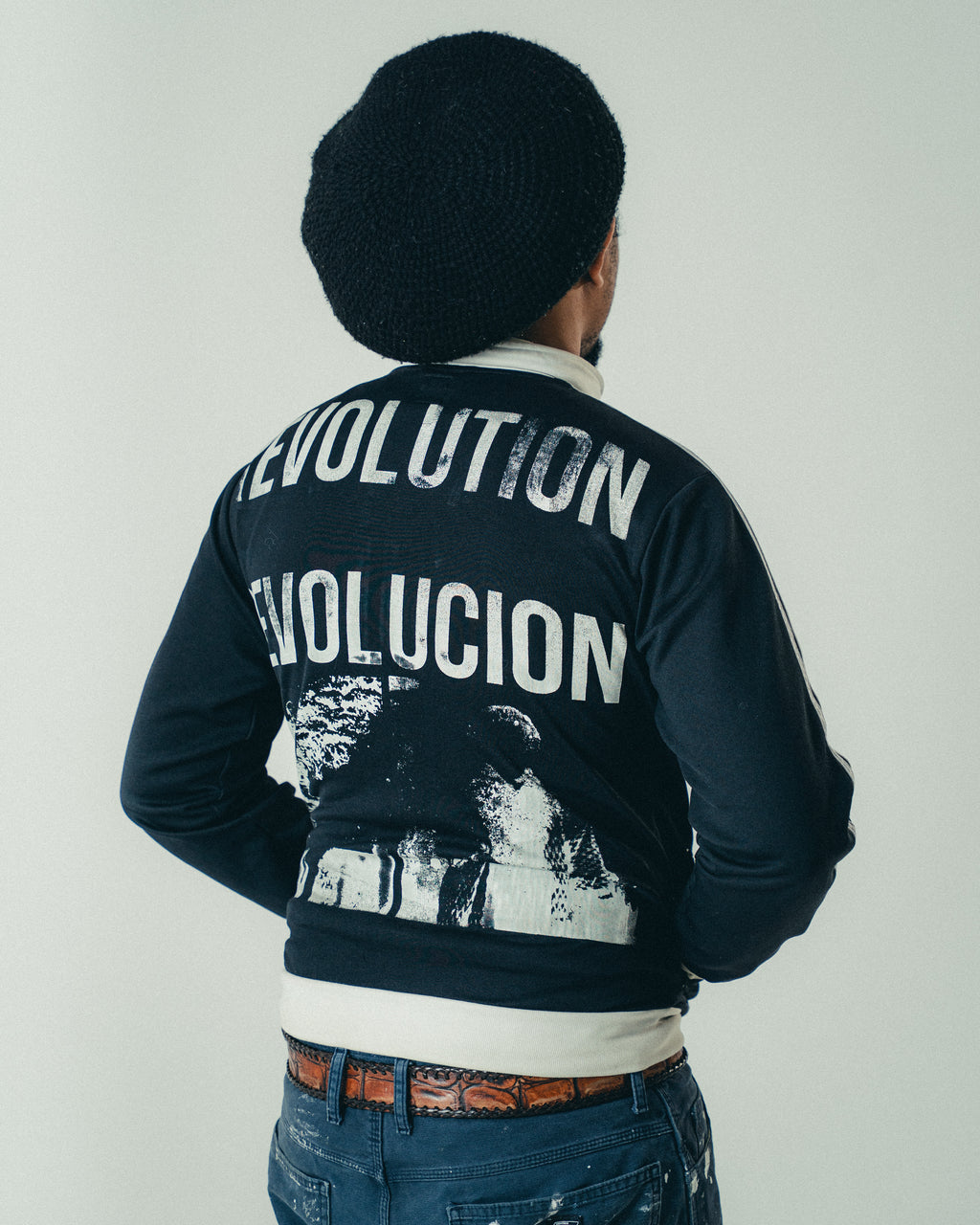 BLACK REVOLUTION ZIP UP VEST