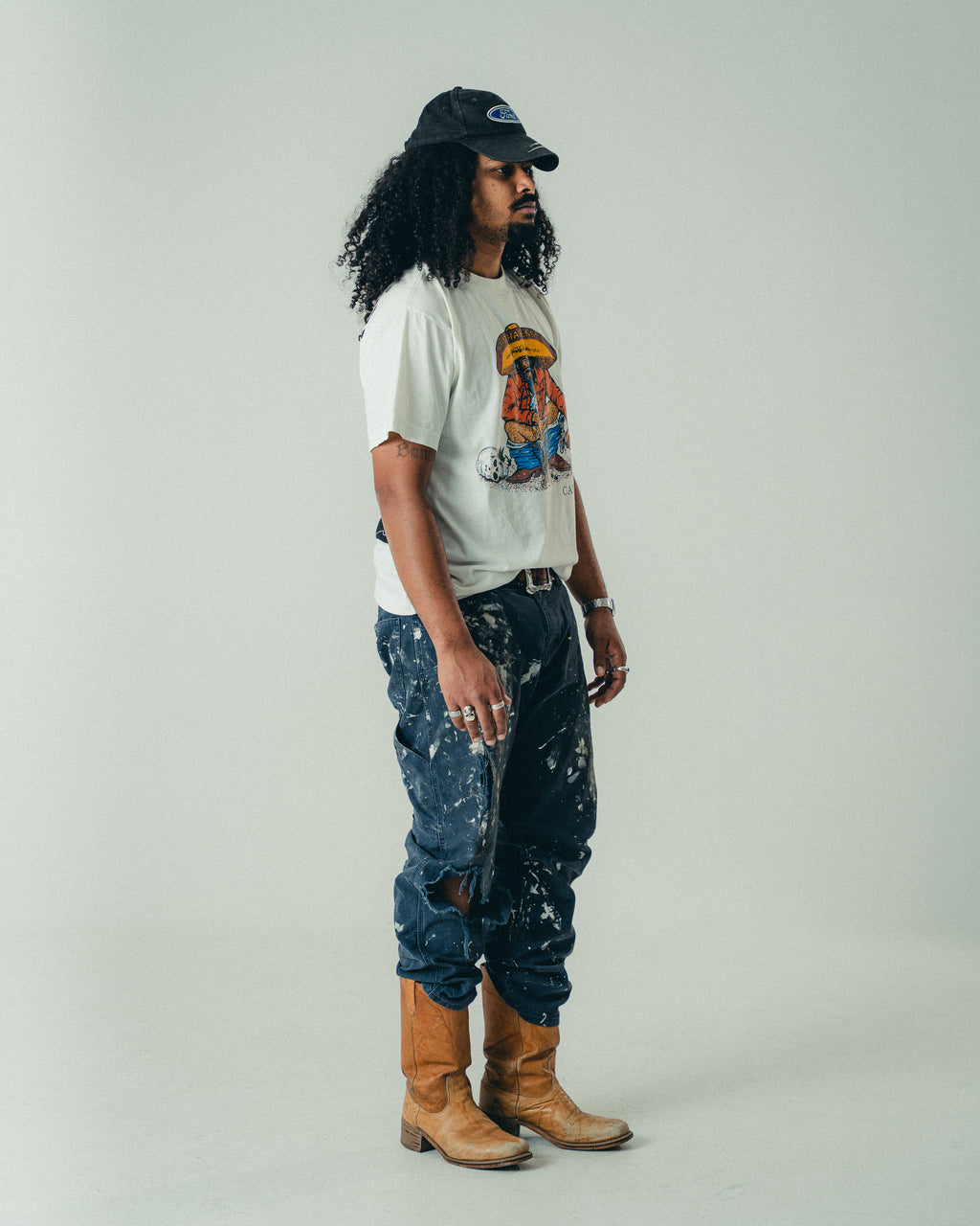 SHIT HAPPENS REVOLUTION T-SHIRT