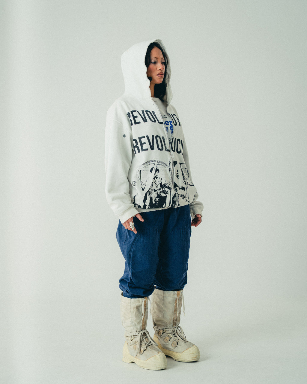 WHITE REVOLUTION ZIP UP
