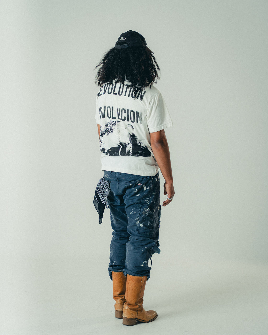 SHIT HAPPENS REVOLUTION T-SHIRT