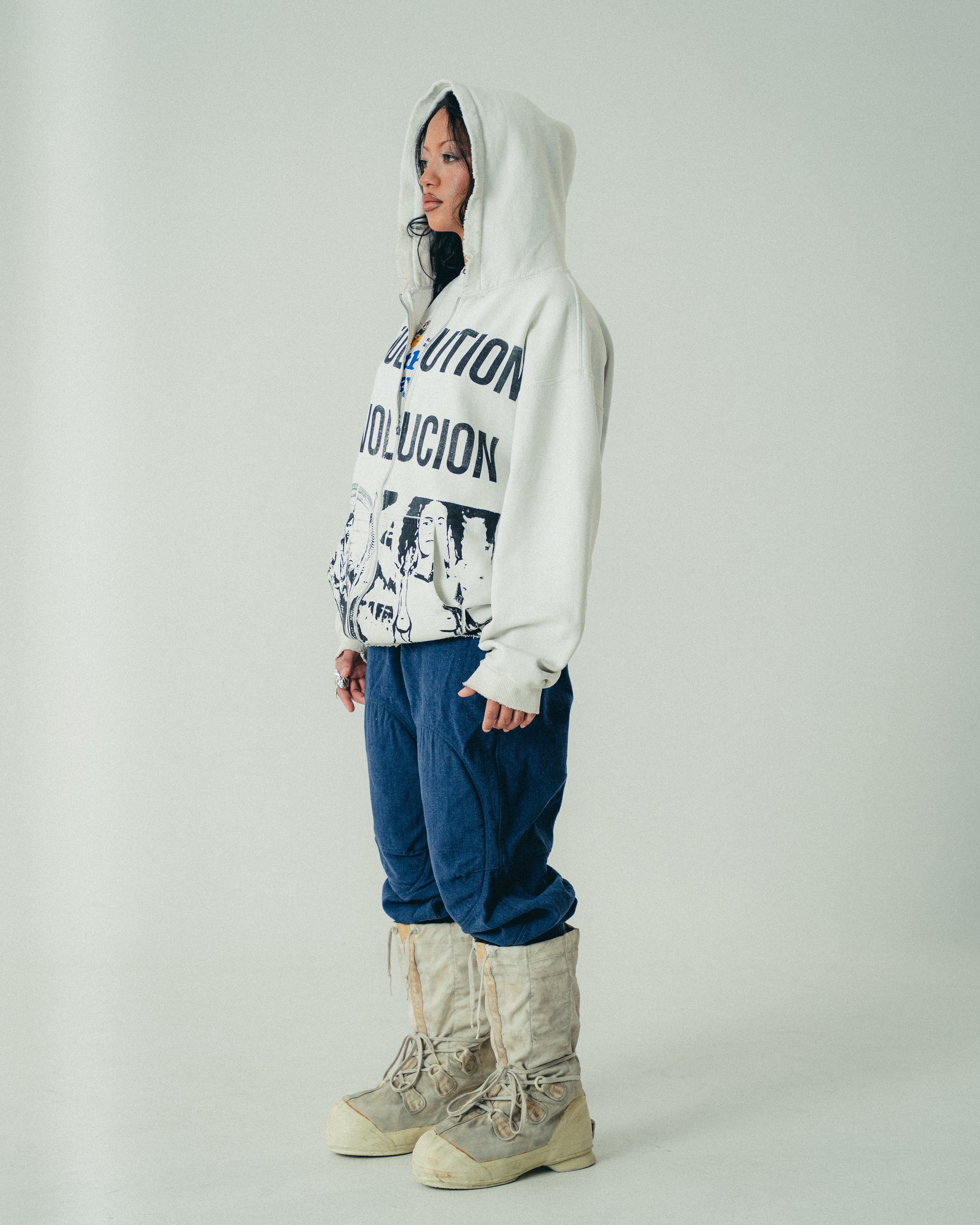 WHITE REVOLUTION ZIP UP