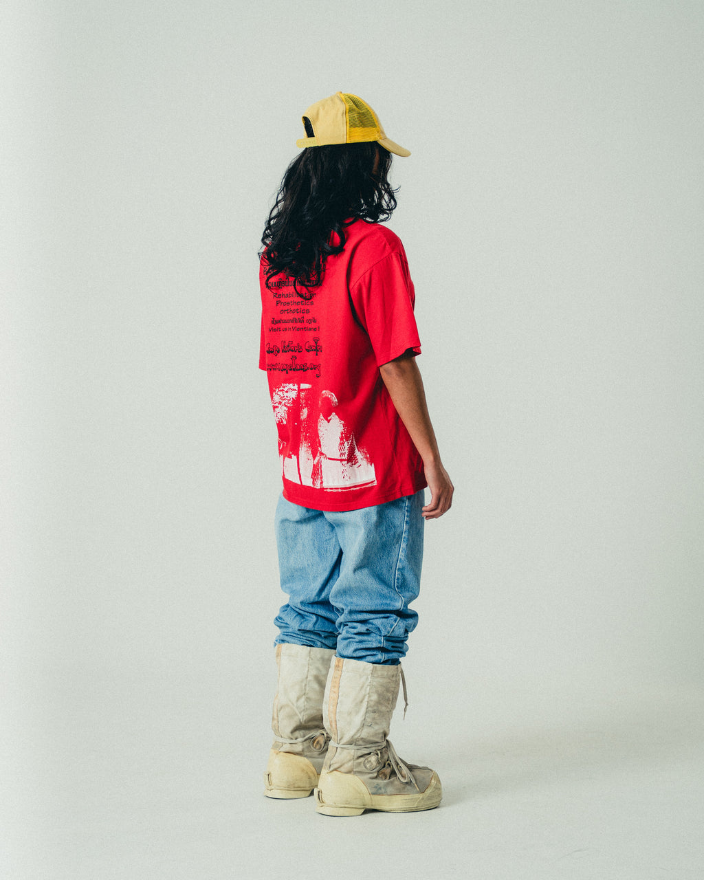 BAN CLUSTER BOMBS REVOLUTION T-SHIRT